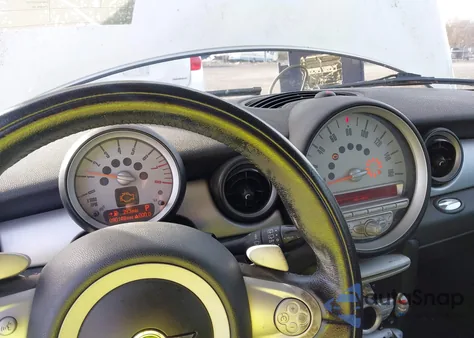 2009 Mini Cooper from USA, damaged, VIN WMWMF33559TW73237